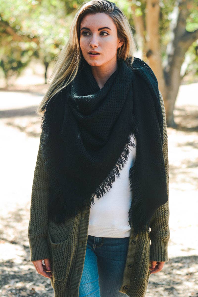 🍂 Cozy Chic: Open Weave Square Scarf in 5 Colors!
