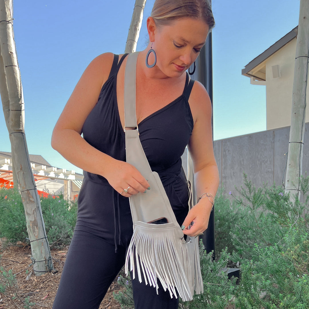 crossbody bags ,  cross body handbags , cross body pouch , crossover purses , crossbody pocketbooks , bag cross body , sling bag ,  crossbody bag,  crossbody bags for women