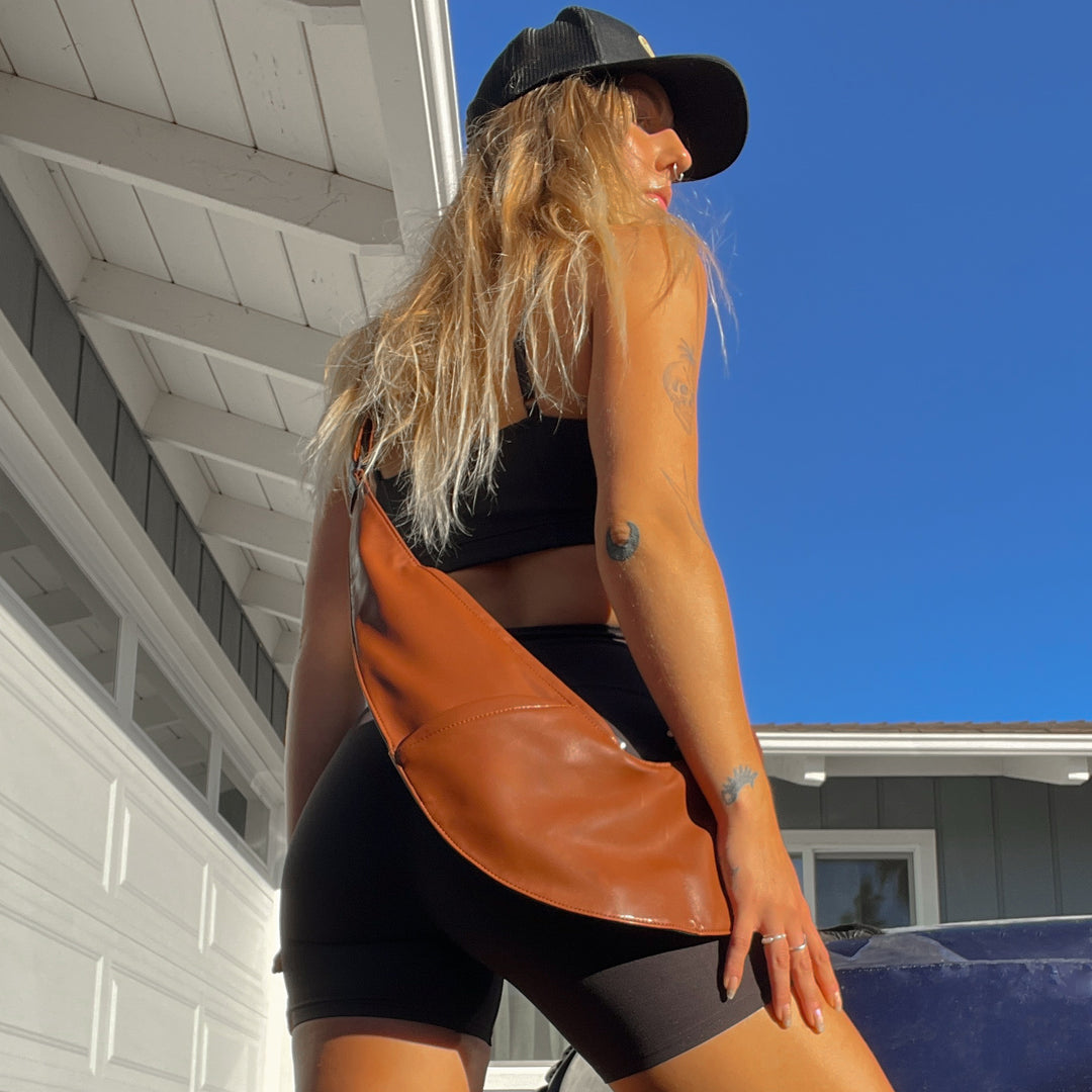 crossbody bags ,  cross body handbags , cross body pouch , crossover purses , crossbody pocketbooks , bag cross body , sling bag ,  crossbody bag,  crossbody bags for women