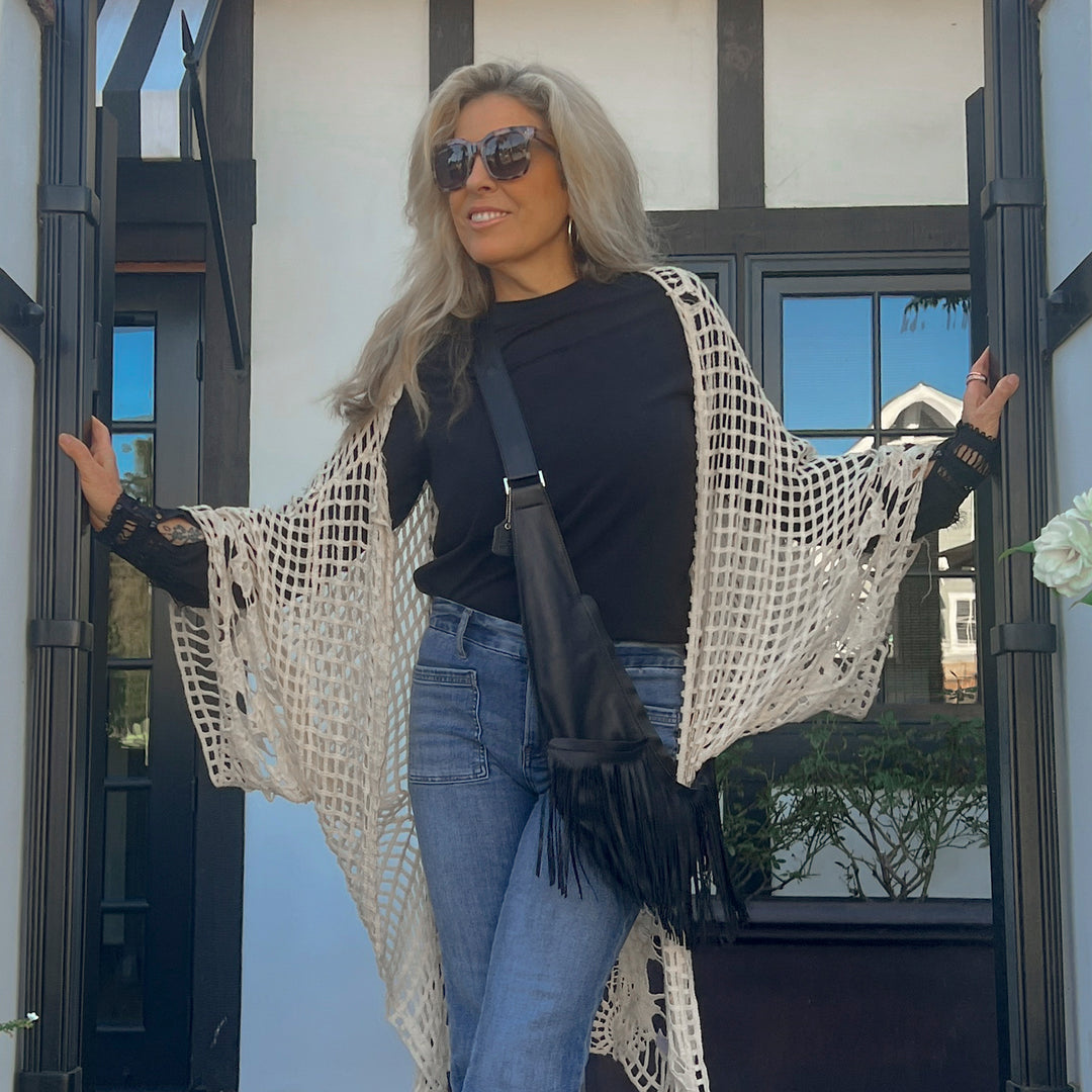 crossbody bags ,  cross body handbags , cross body pouch , crossover purses , crossbody pocketbooks , bag cross body , sling bag ,  crossbody bag,  crossbody bags for women