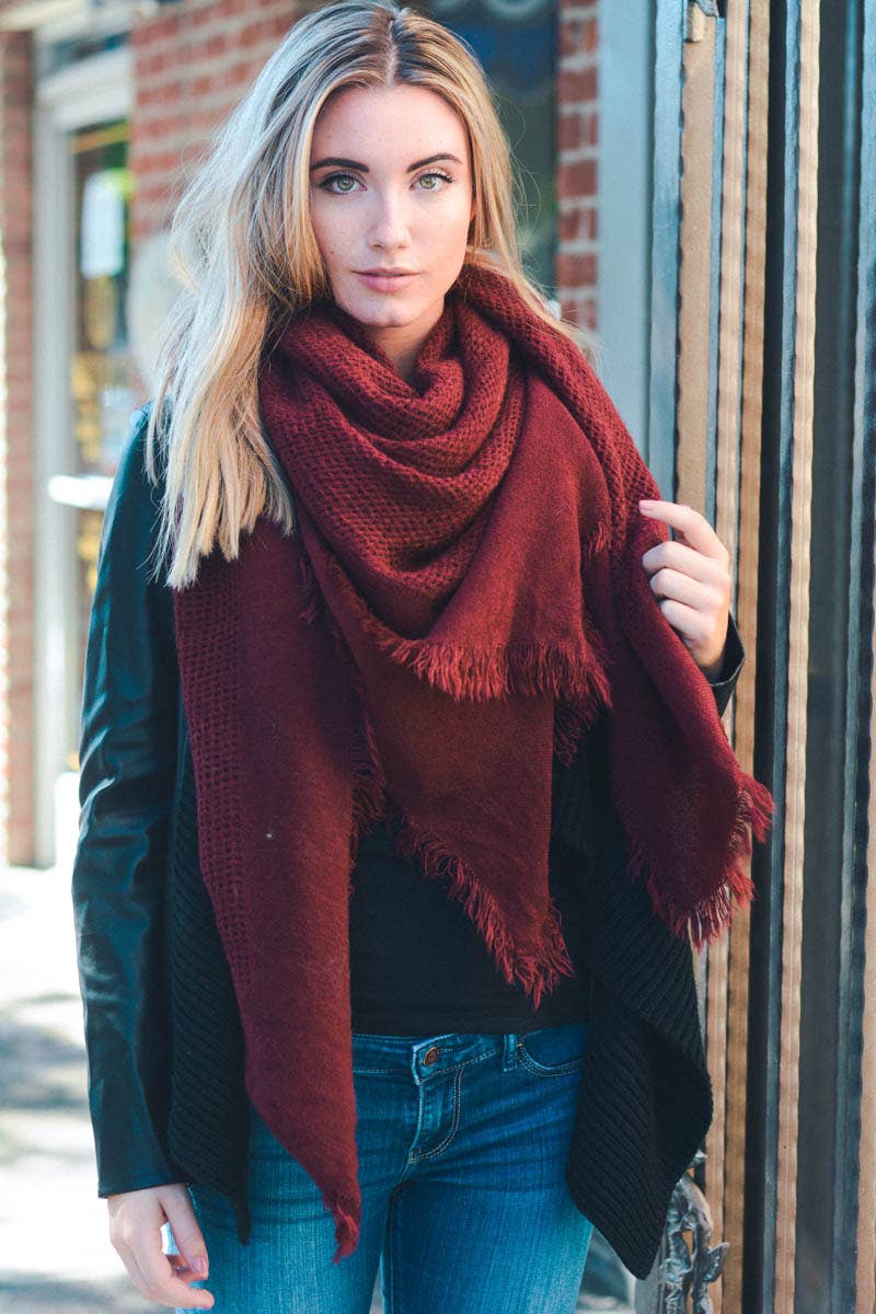 🍂 Cozy Chic: Open Weave Square Scarf in 5 Colors!